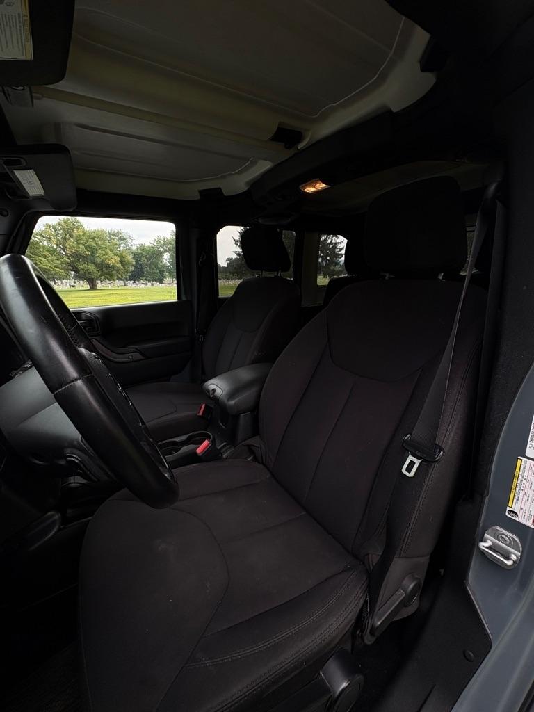 Jeep Wrangler Unlimited Sport 4WD 2014