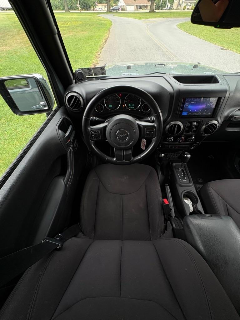 Jeep Wrangler Unlimited Sport 4WD 2014