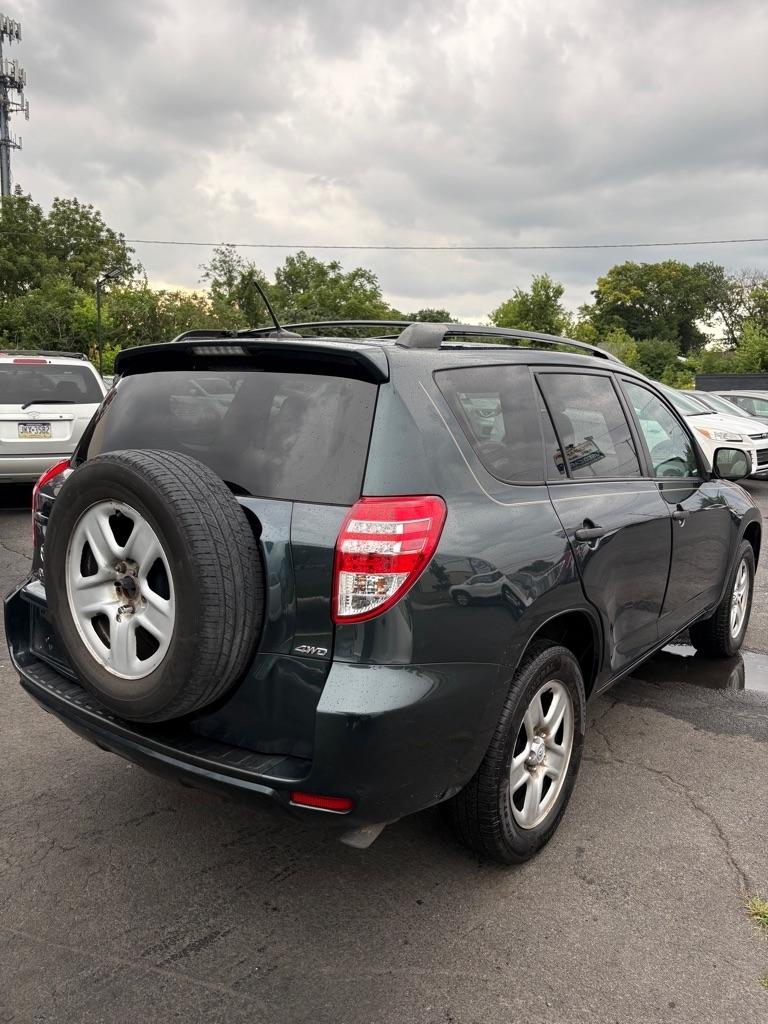 Toyota RAV4 Base I4 4WD 2012