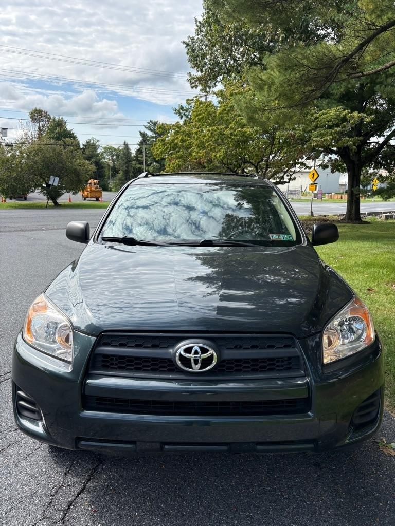 Toyota RAV4 photo 3