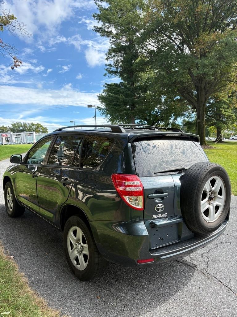 Toyota RAV4 photo 6