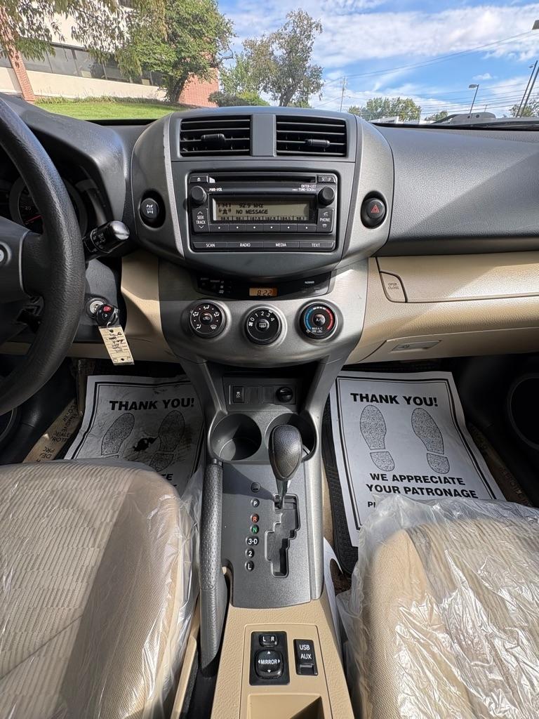 Toyota RAV4 photo 17