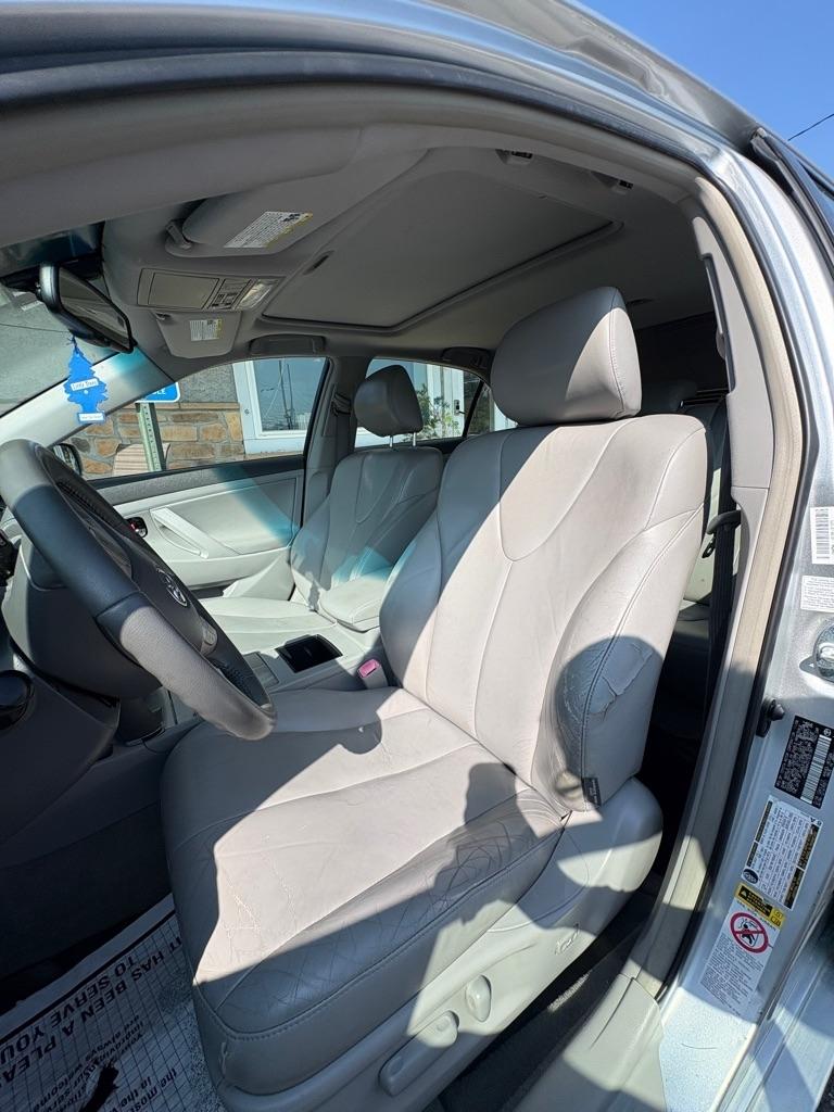 Toyota Camry Hybrid Sedan 2007