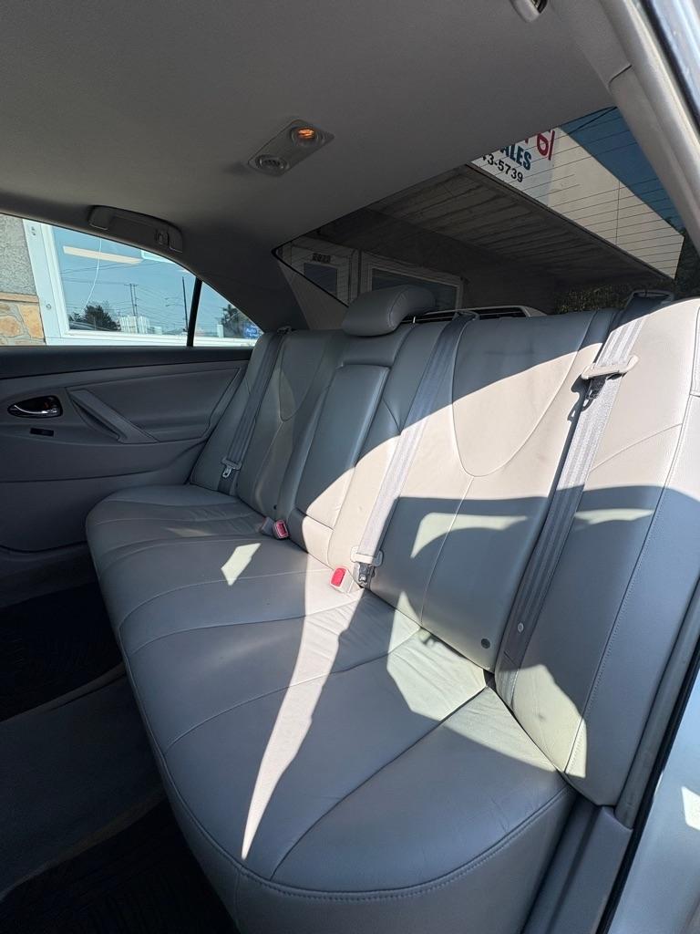 Toyota Camry Hybrid Sedan 2007
