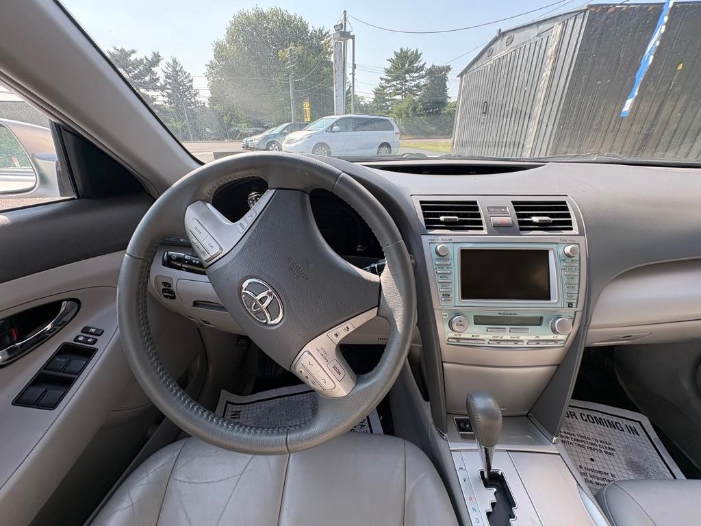 Toyota Camry Hybrid Sedan 2007