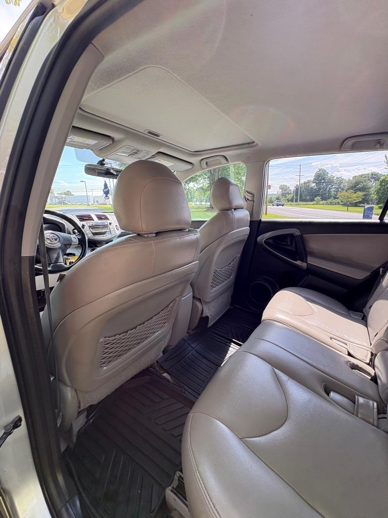 Toyota RAV4 Limited I4 4WD 2007