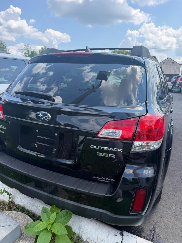 Subaru Outback 3.6R Limited 2011