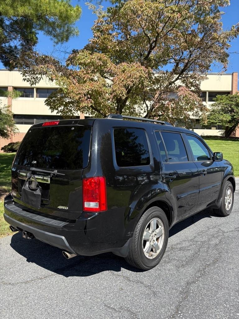 Honda Pilot EX-L 4WD 5-Spd AT 2011
