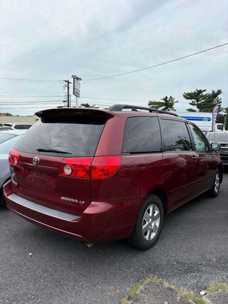 Toyota Sienna CE FWD 7 Passenger 2010