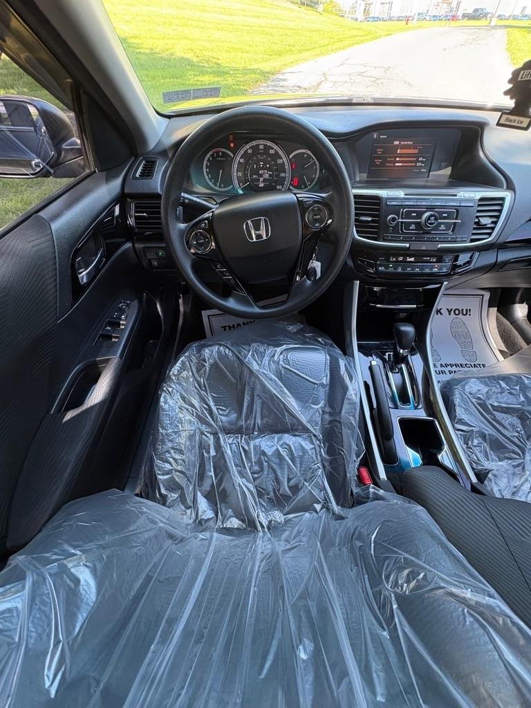 Honda Accord LX Sedan CVT 2016
