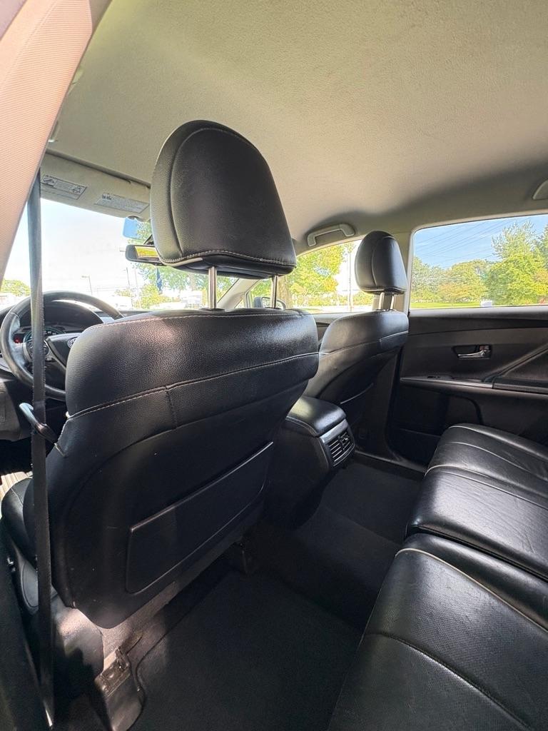 Toyota Venza LE V6 AWD 2013