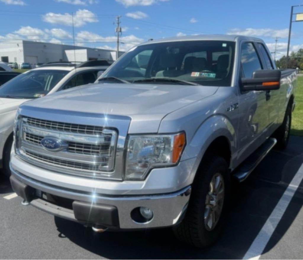 Ford F-150 XL SuperCab 8-ft. Bed 4WD 2013