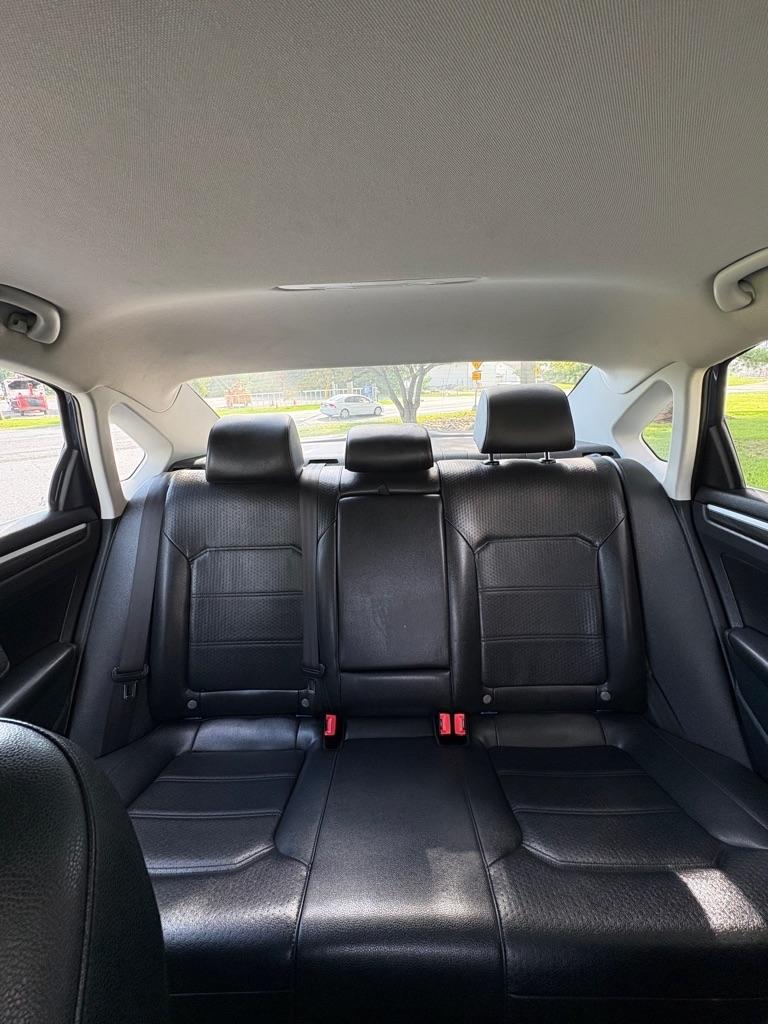 Volkswagen Passat SE PZEV 6A 2016
