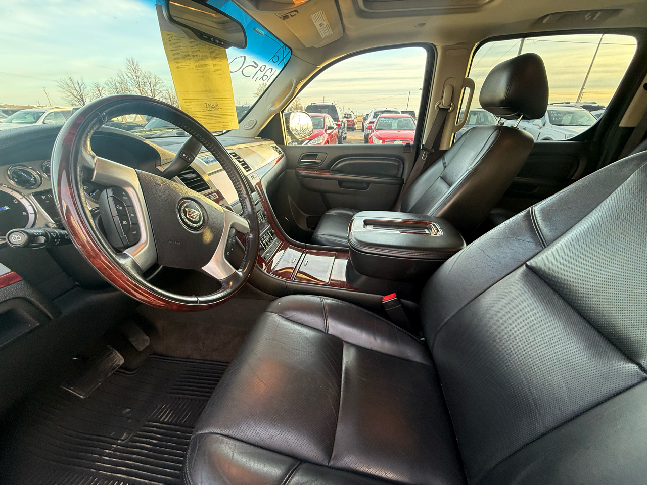 Cadillac Escalade ESV AWD Premium 2012