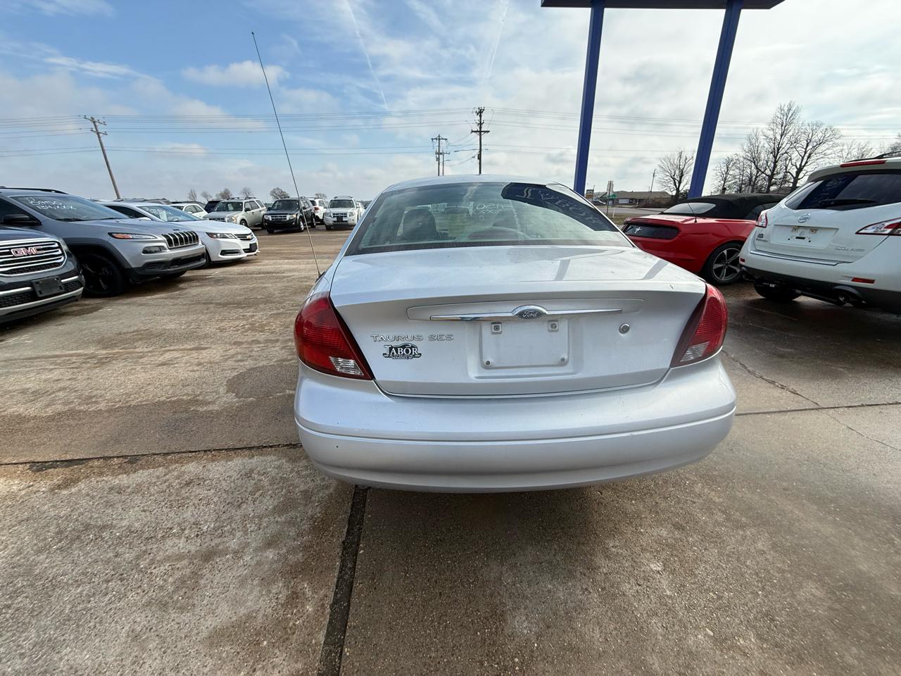 Ford Taurus SES 2001