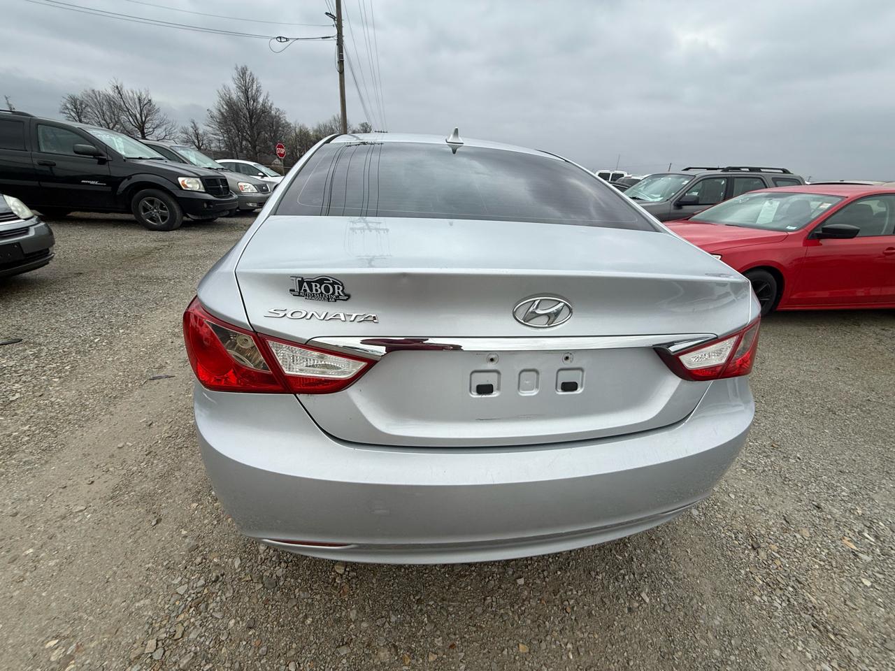 Hyundai Sonata  2012