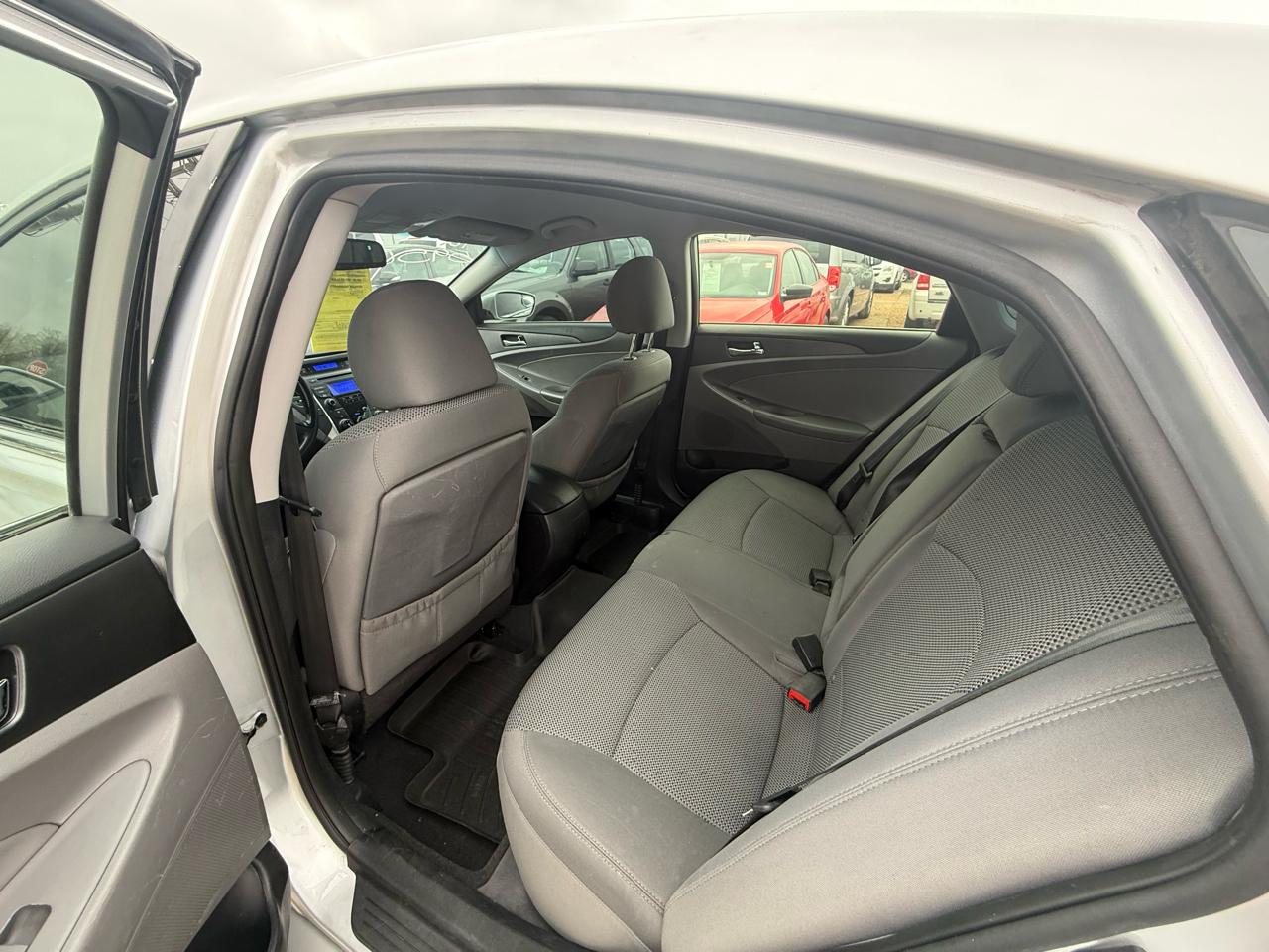 Hyundai Sonata  2012