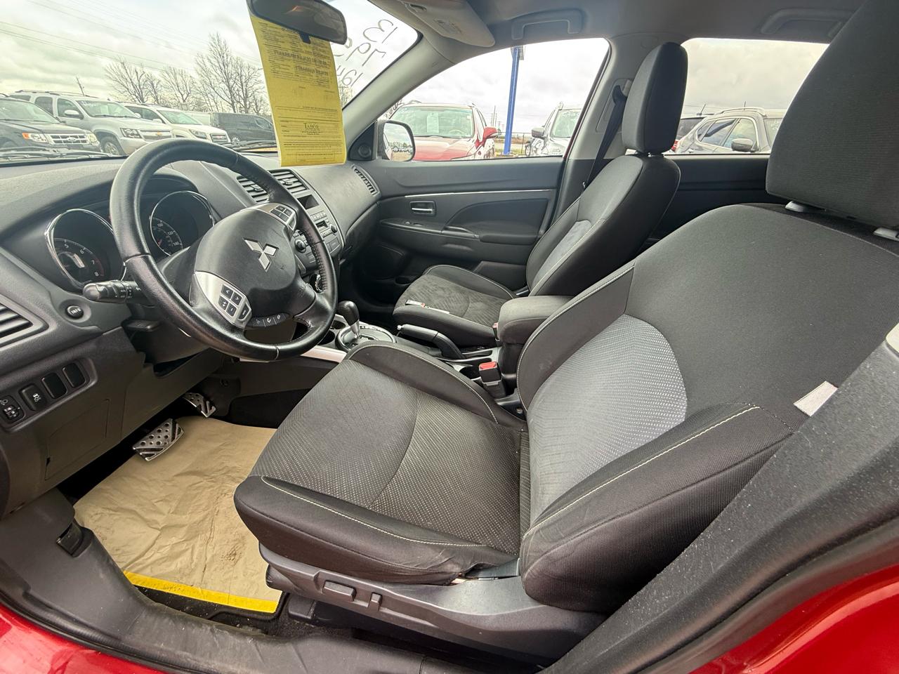 Mitsubishi Outlander  2013