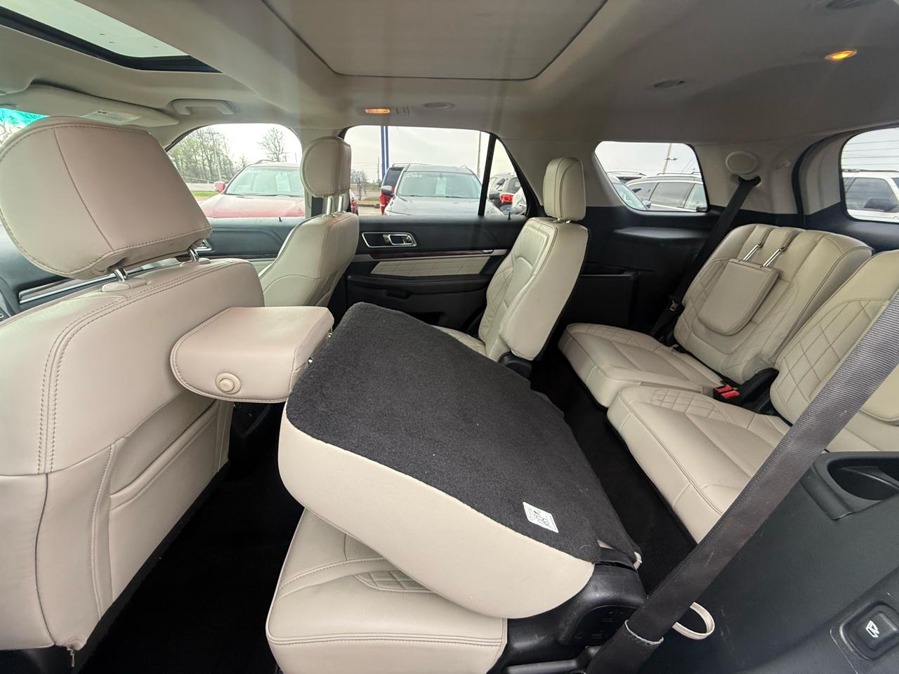 Ford Explorer 4WD 4dr Platinum 2016