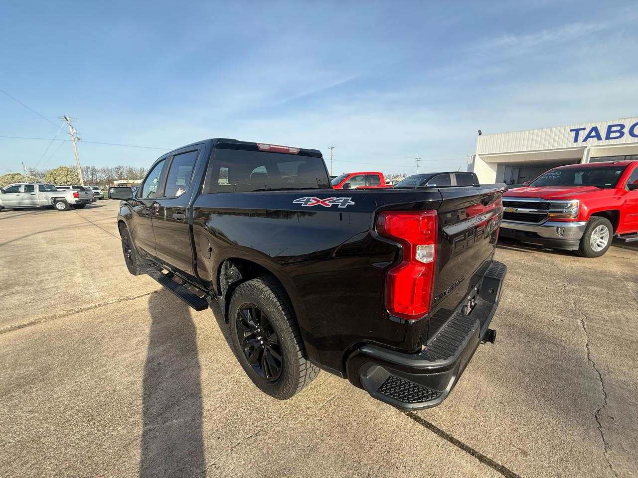 Chevrolet Silverado 1500 4WD Crew Cab 147" Custom 2020