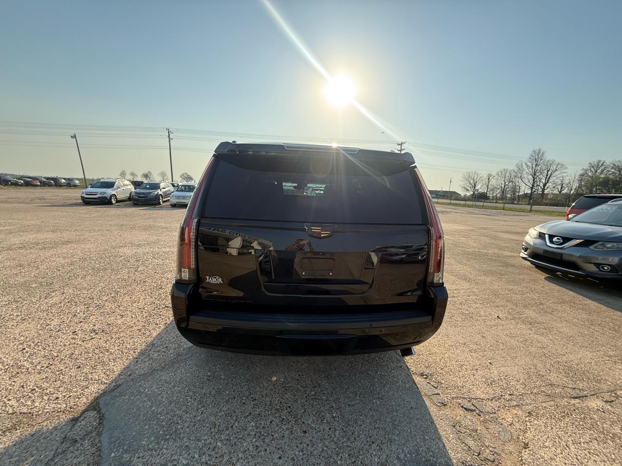 Cadillac Escalade 4WD 4dr Premium Luxury 2017