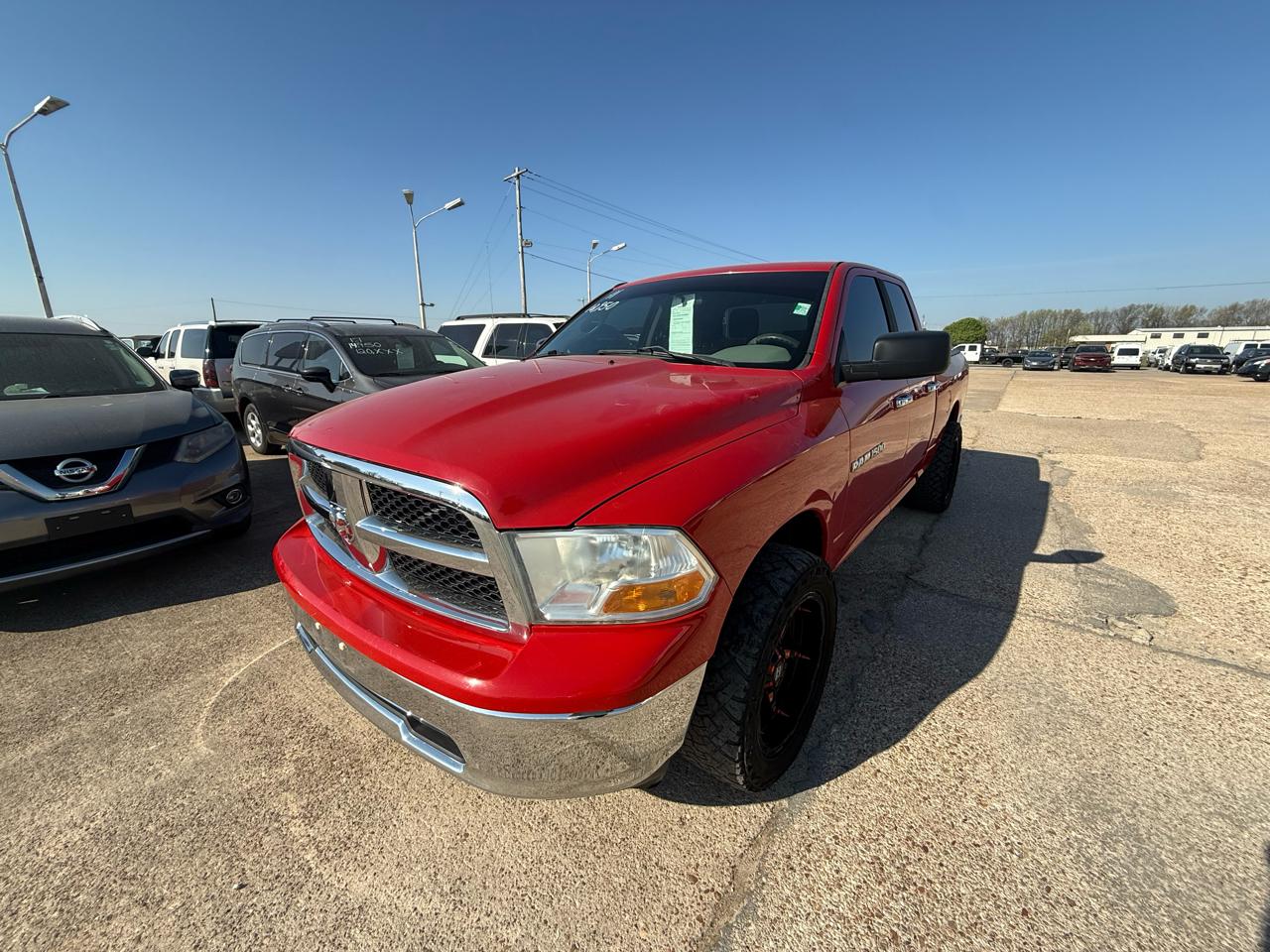 RAM 1500 2WD Quad Cab 140.5" SLT 2011