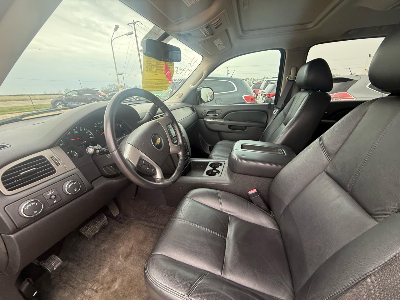 Chevrolet Tahoe 4WD 4dr 1500 LT 2012