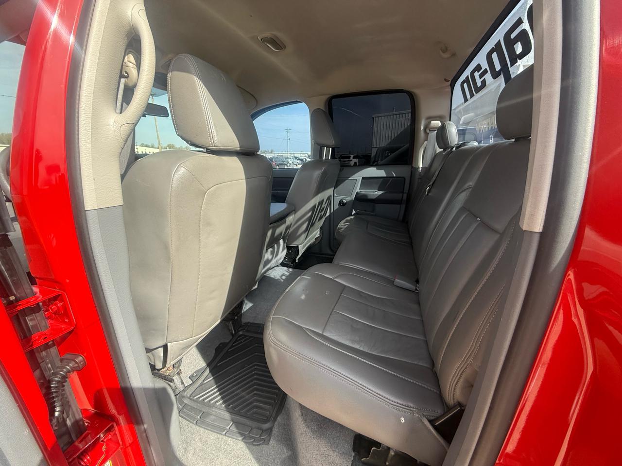 Dodge Ram 1500 4dr Quad Cab 140.5 4WD SLT 2006