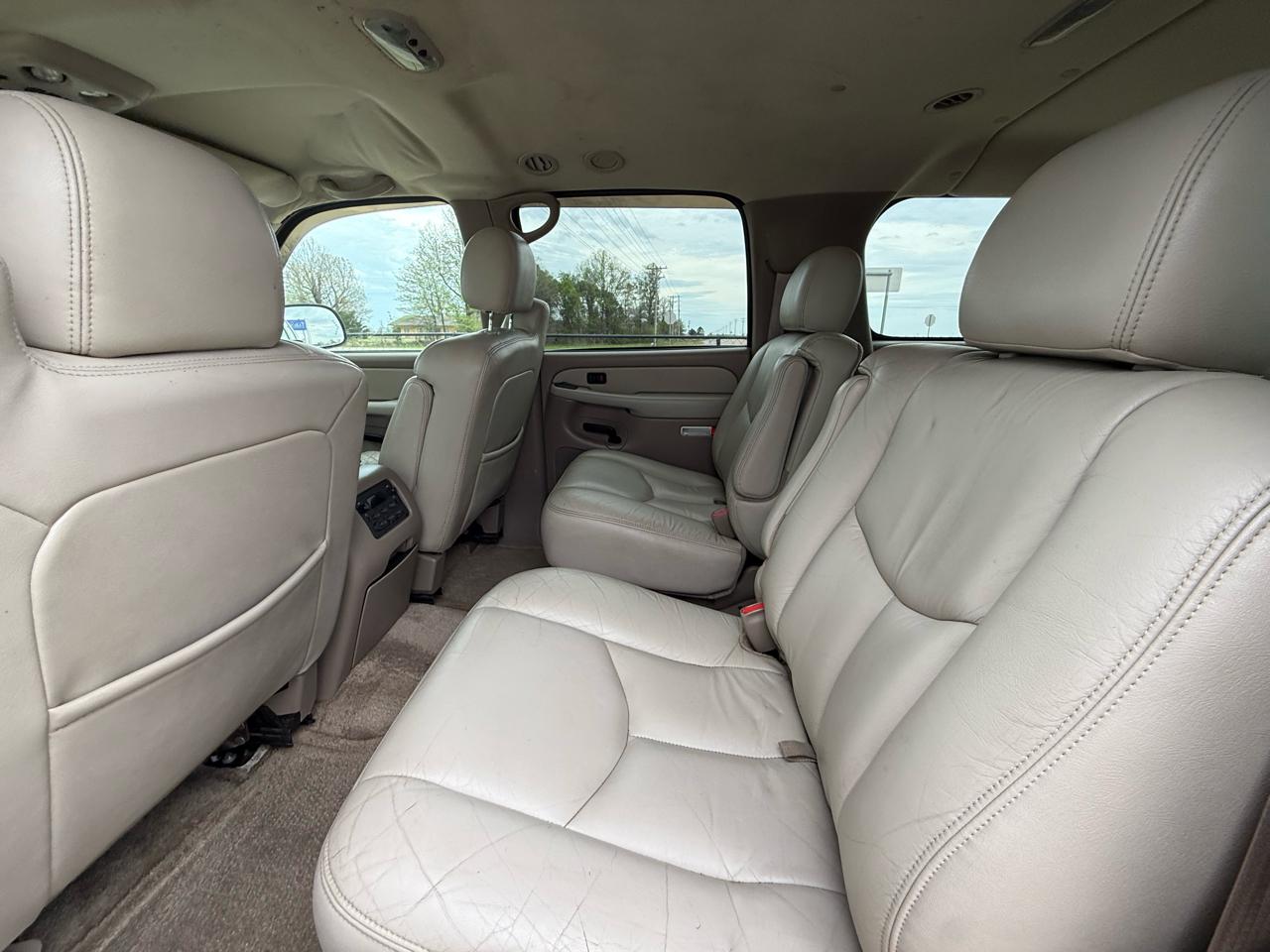 Chevrolet Suburban 4dr 1500 4WD LT 2003