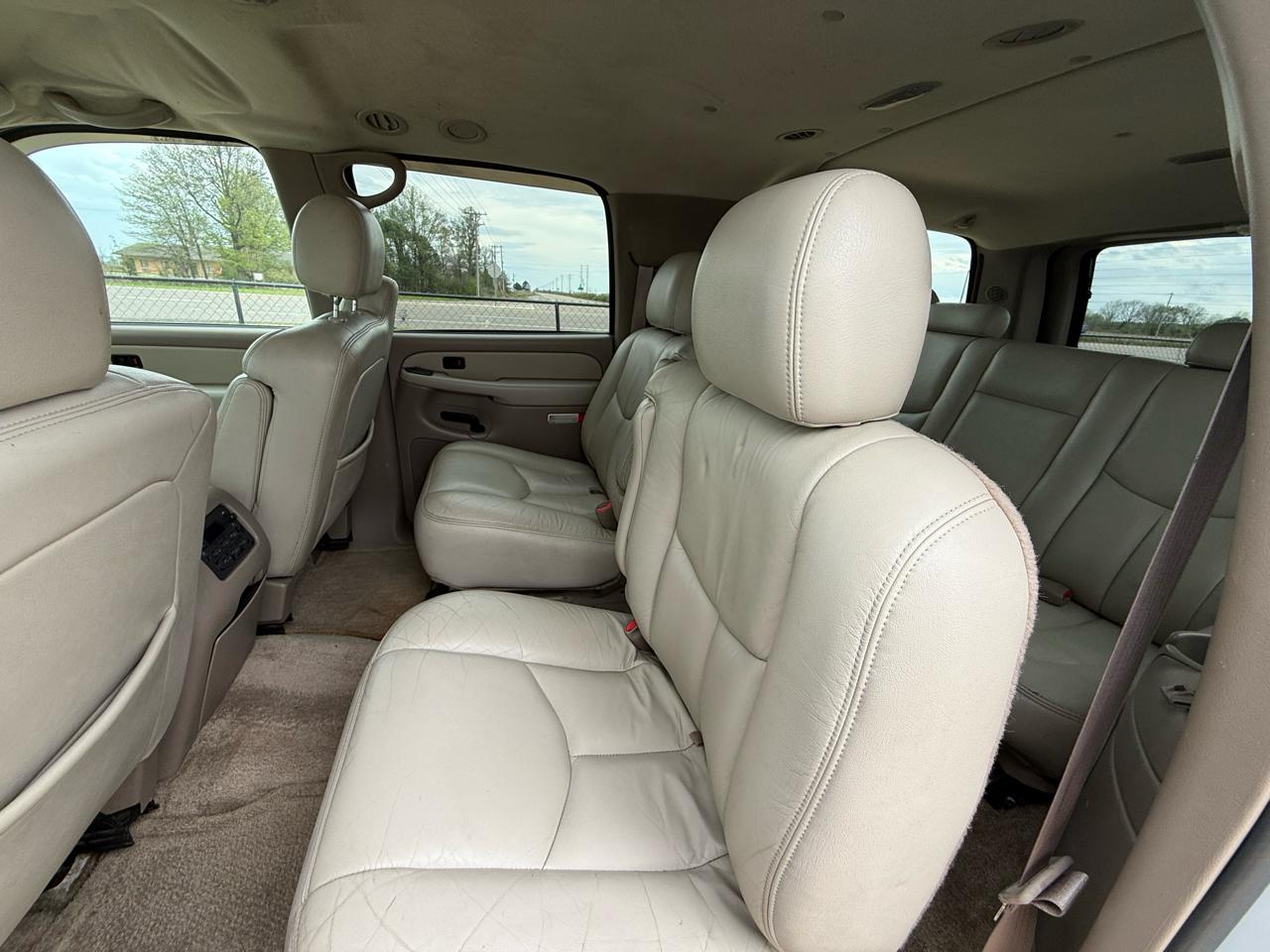 Chevrolet Suburban 4dr 1500 4WD LT 2003