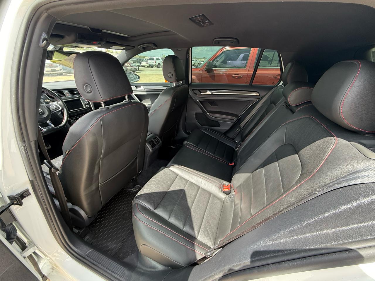 Volkswagen Golf GTI 4dr HB DSG S w/Performance Pkg 2016