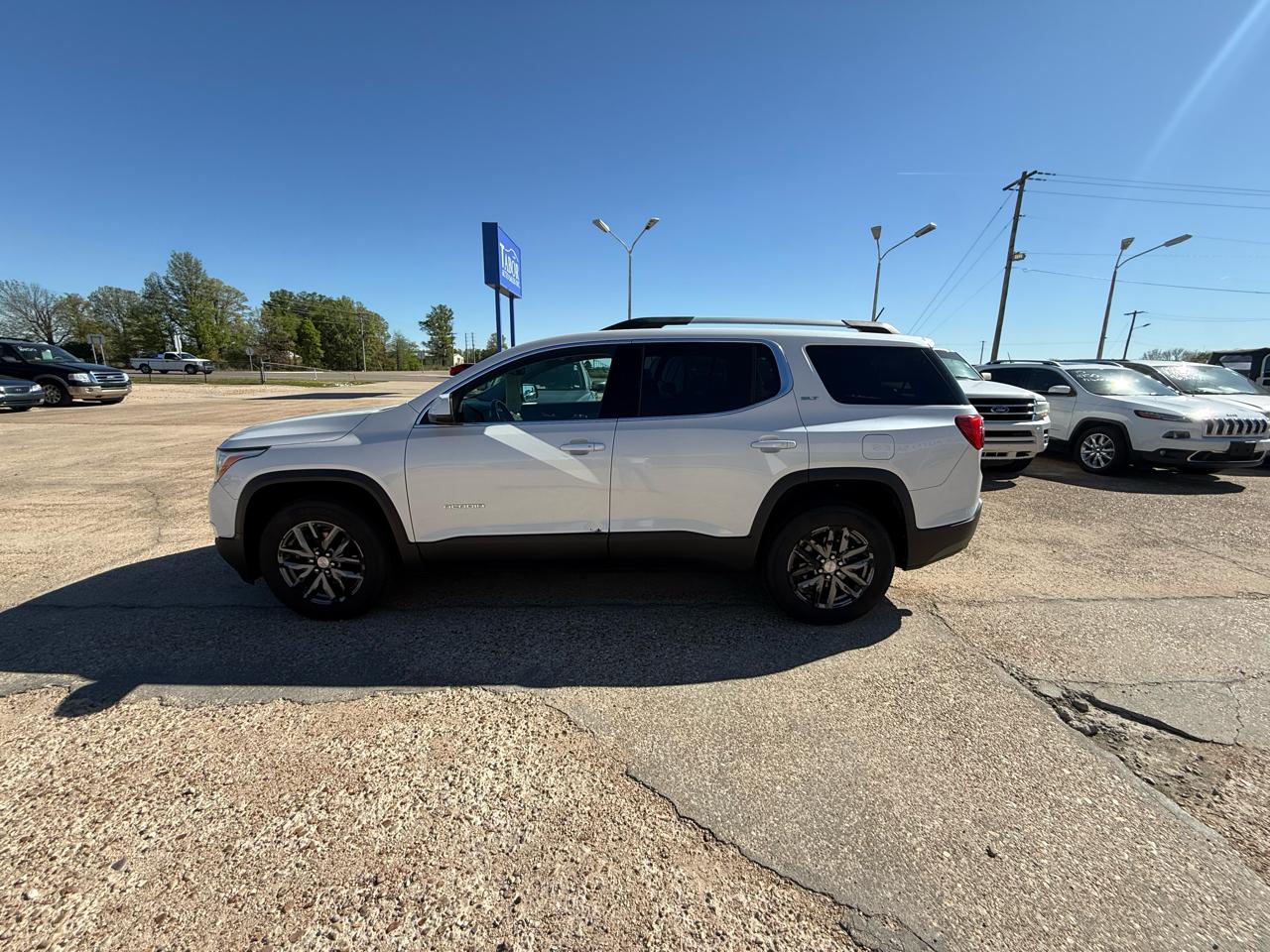GMC Acadia FWD 4dr SLT w/SLT-1 2018