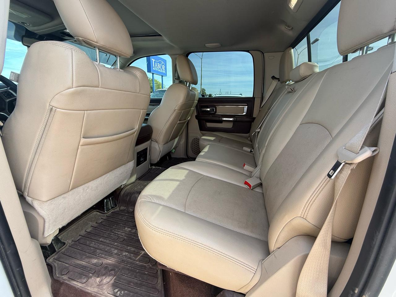 RAM 1500 Laramie 4x4 Crew Cab 5'7" Box 2017