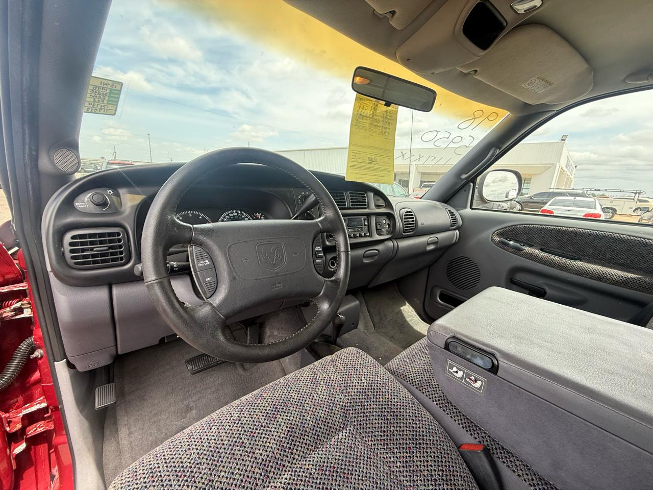 Dodge Ram 1500 4dr Quad Cab 139" WB 4WD 1998