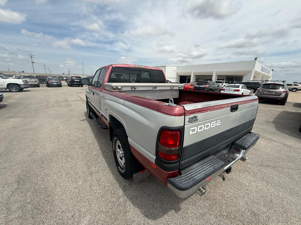 Dodge Ram 1500 4dr Quad Cab 139" WB 4WD 1998