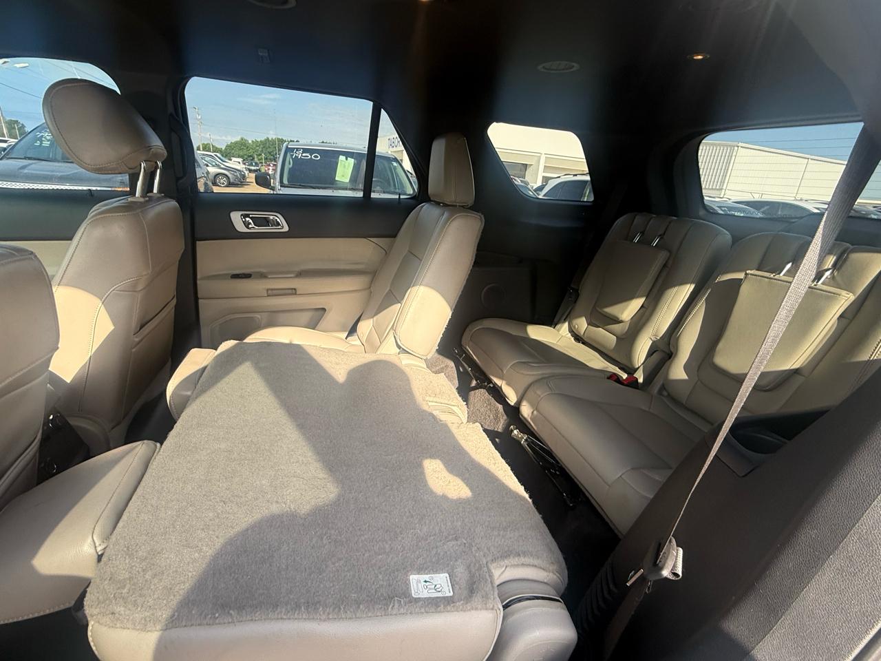 Ford Explorer FWD 4dr XLT 2012