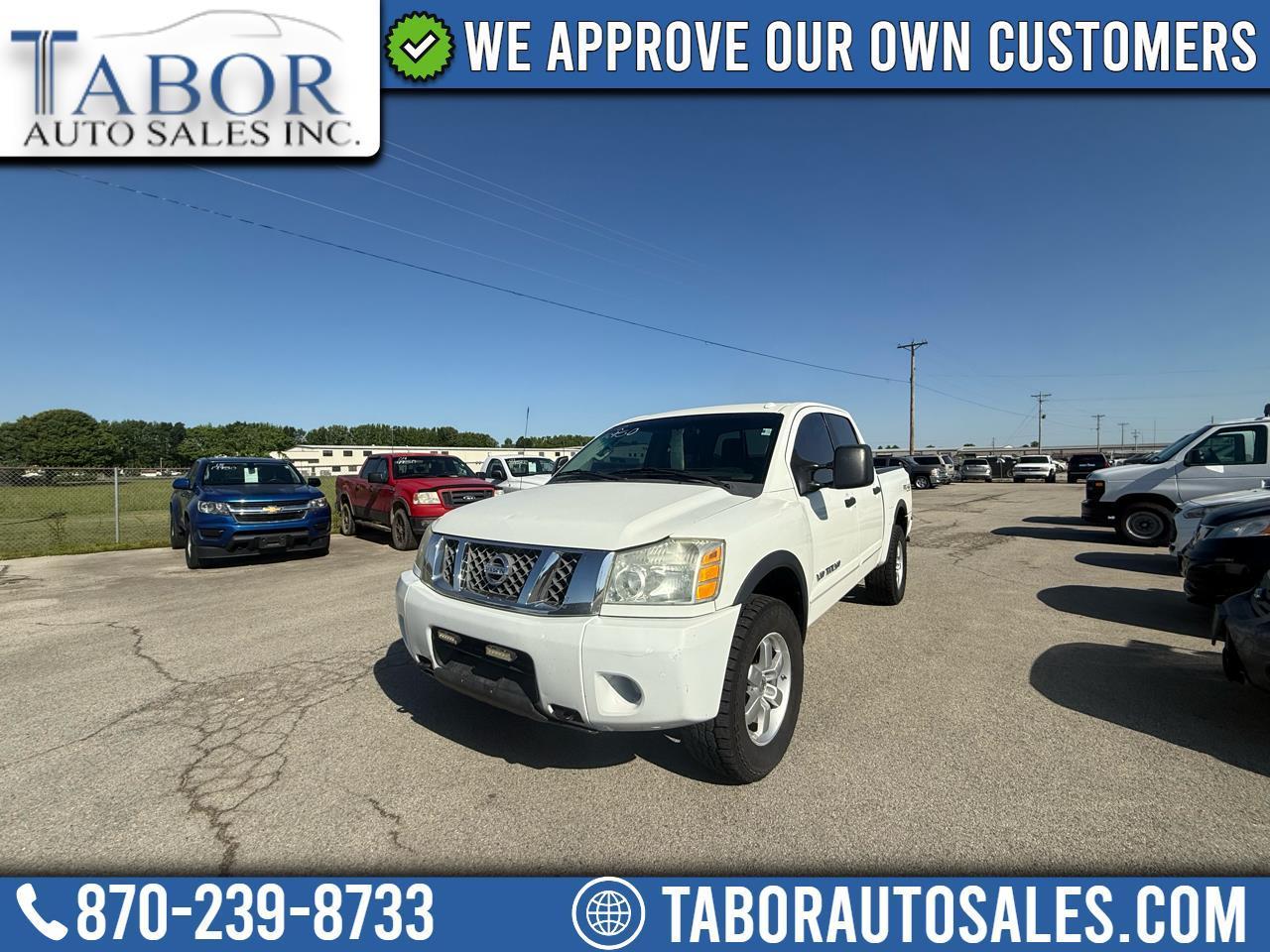 Nissan Titan 4WD Crew Cab SWB PRO-4X 2012