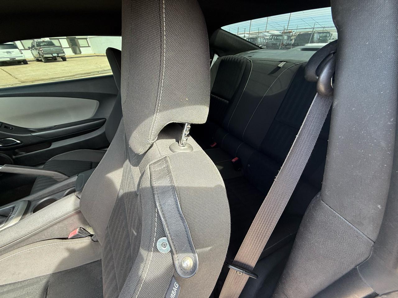 Chevrolet Camaro 2dr Cpe 1LS 2012