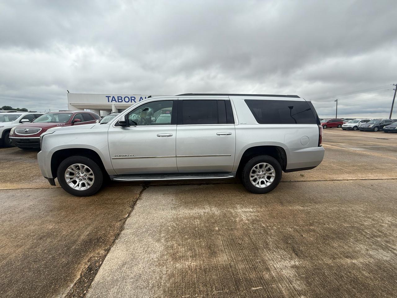 GMC Yukon XL 4WD 4dr SLE 2015