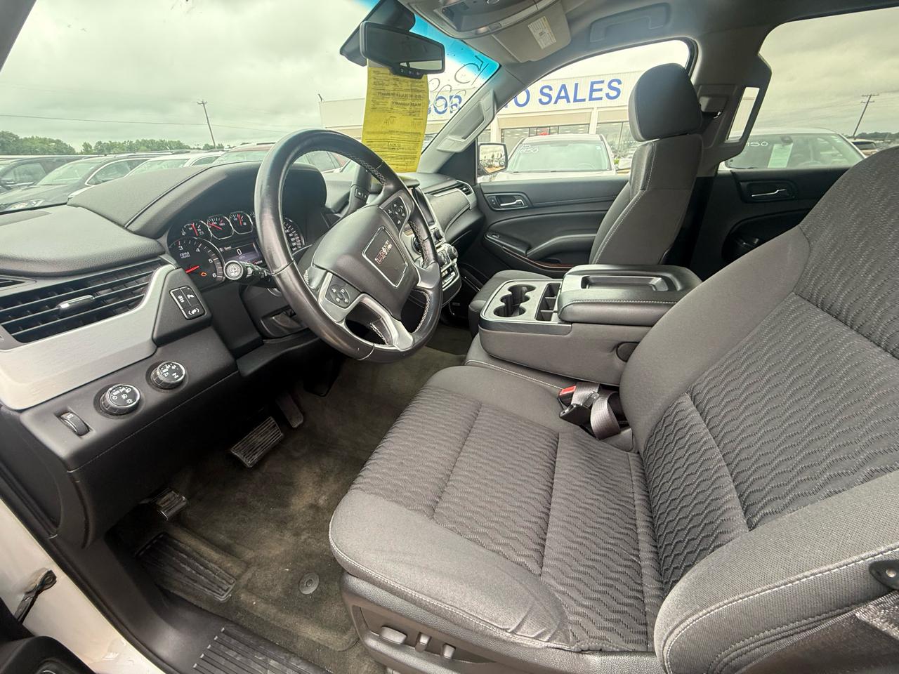 GMC Yukon XL 4WD 4dr SLE 2015