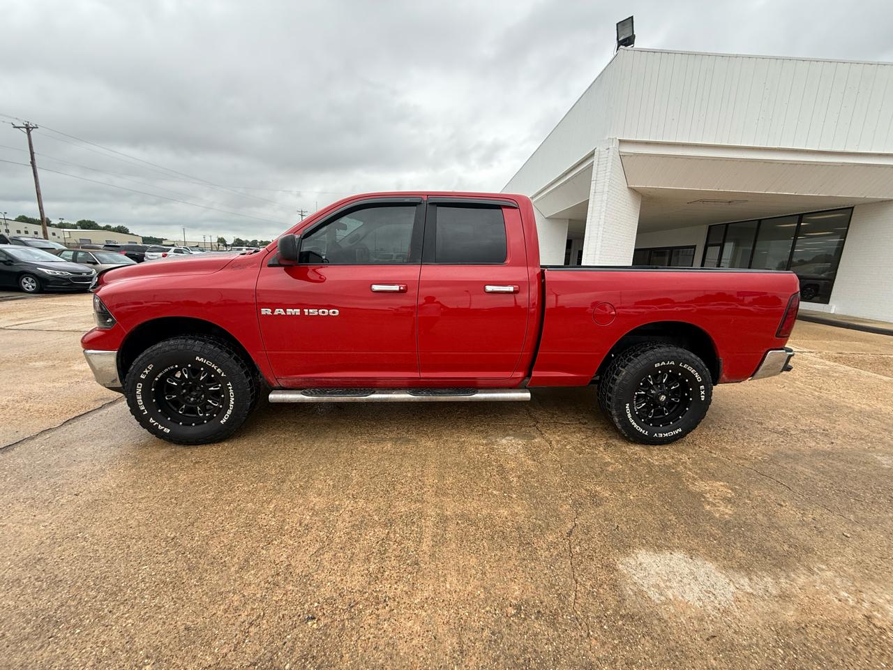 RAM 1500 4WD Quad Cab 140.5" SLT 2011