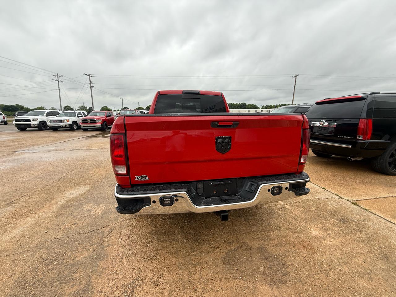 RAM 1500 4WD Quad Cab 140.5" SLT 2011