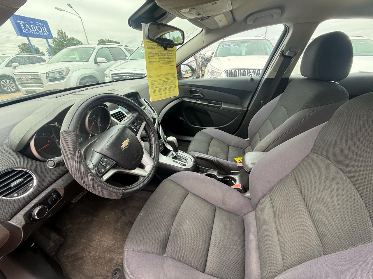 Chevrolet Cruze 4dr Sdn LT w/1LT 2012