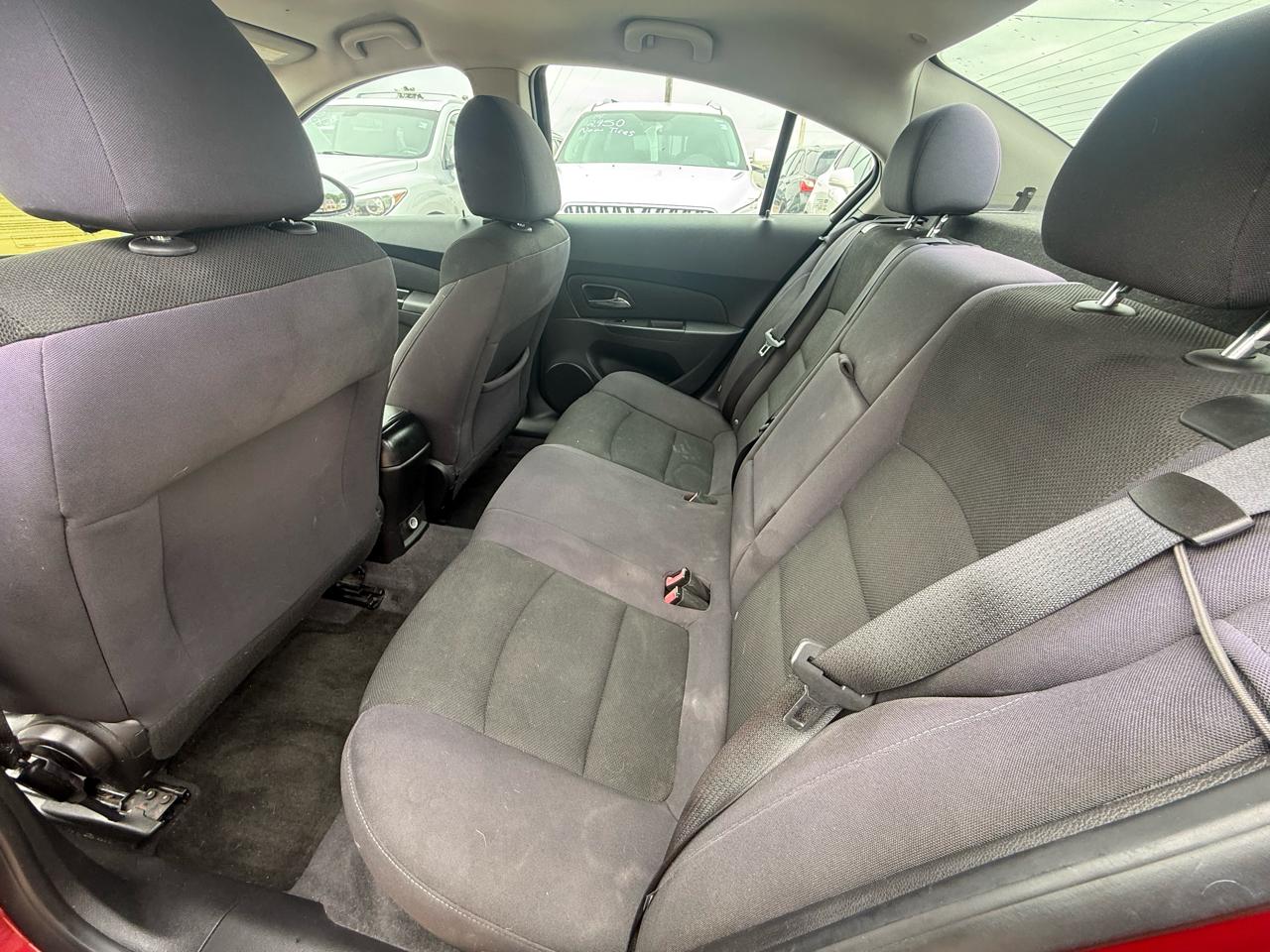 Chevrolet Cruze 4dr Sdn LT w/1LT 2012