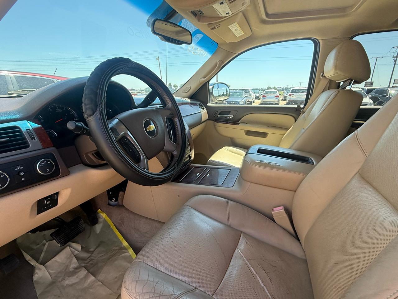 Chevrolet Avalanche 4WD Crew Cab LTZ 2011