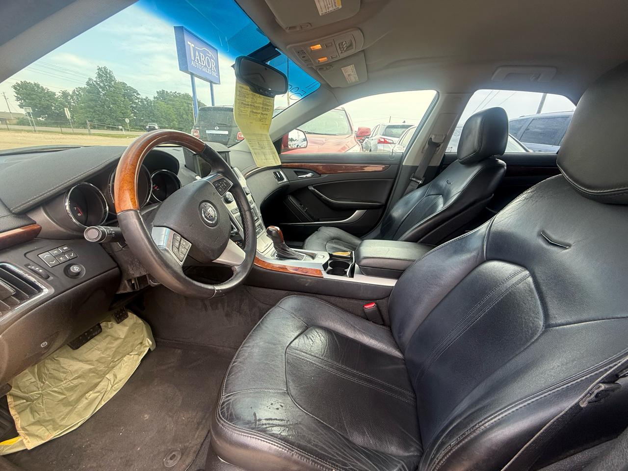 Cadillac CTS Sedan 4dr Sdn 3.0L Luxury RWD 2011