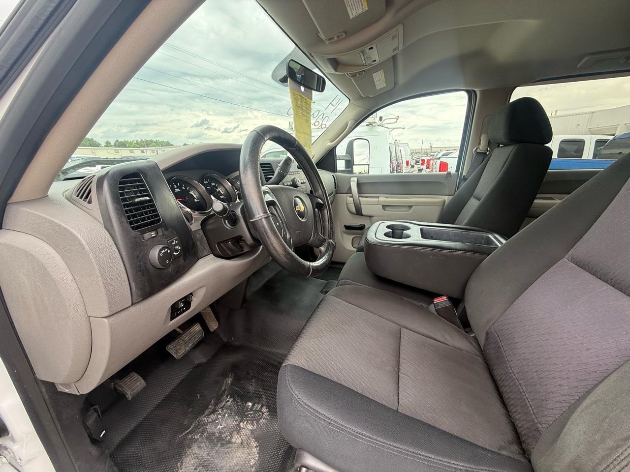 Chevrolet Silverado 3500HD 2WD Crew Cab 167.7" Work Truck 2014