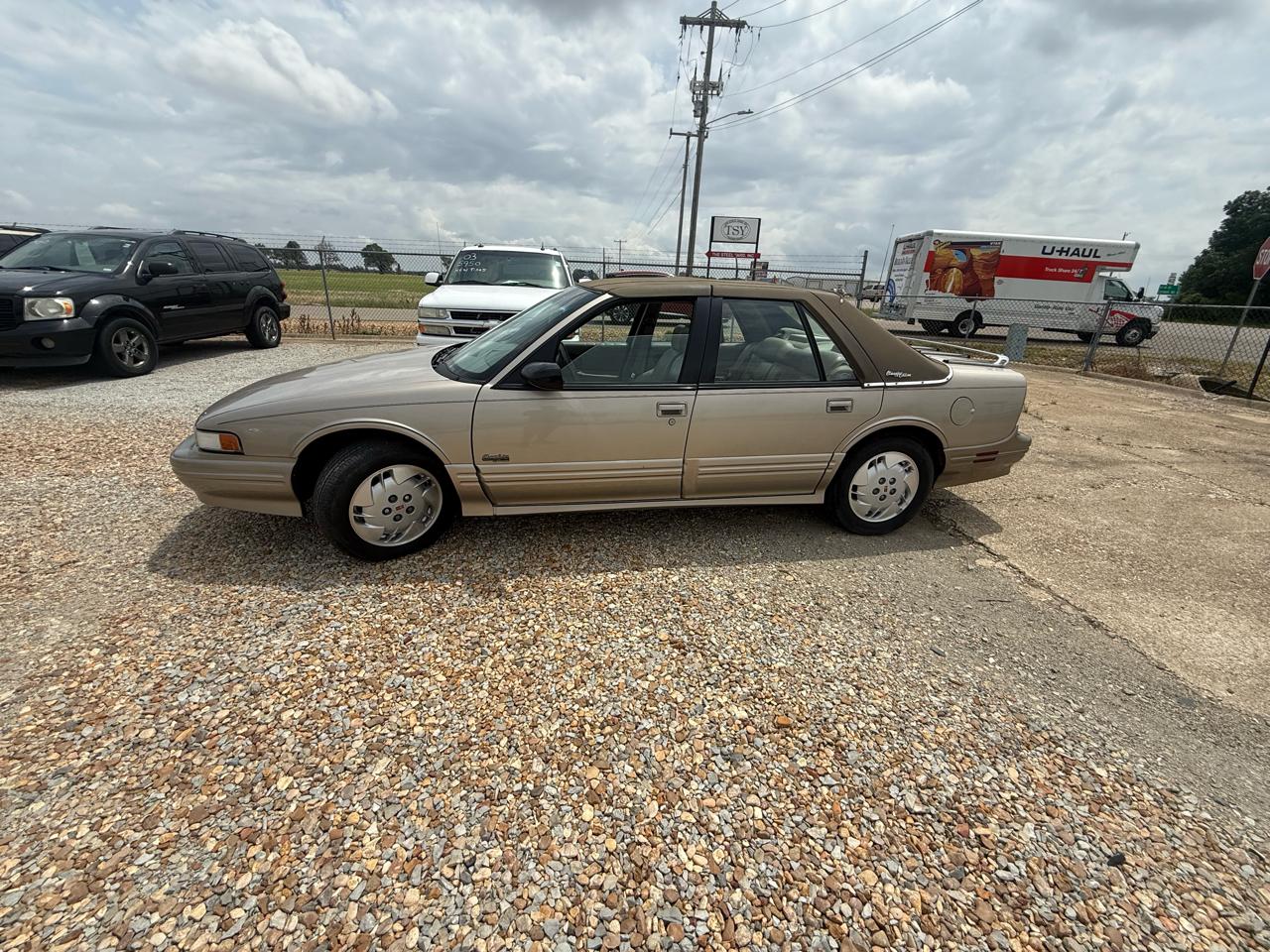 Oldsmobile Cutlass Supreme 4dr Sdn Series III - R7C 1997