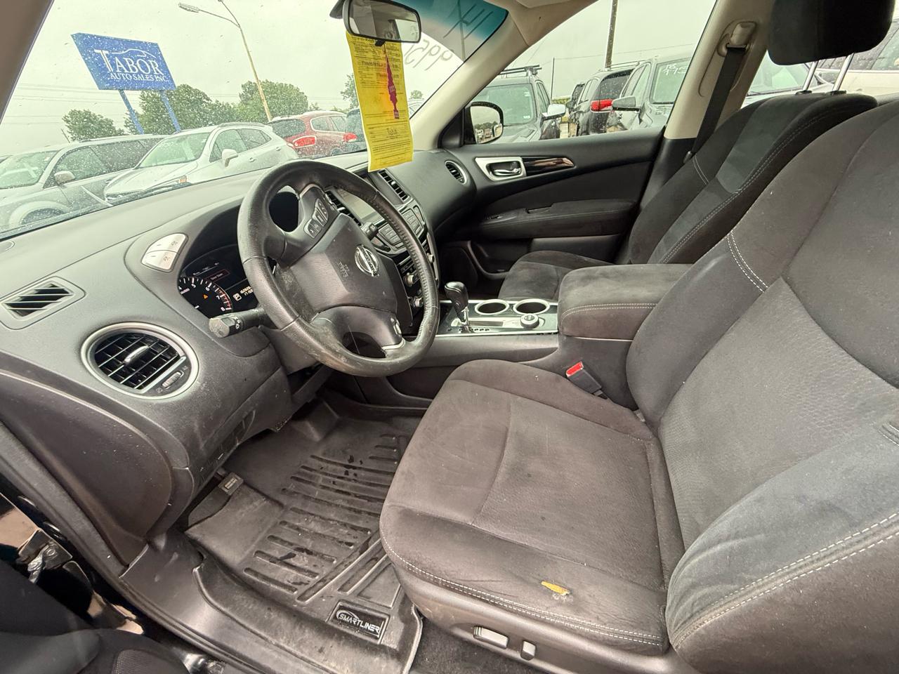 Nissan Pathfinder 4WD 4dr SV 2014