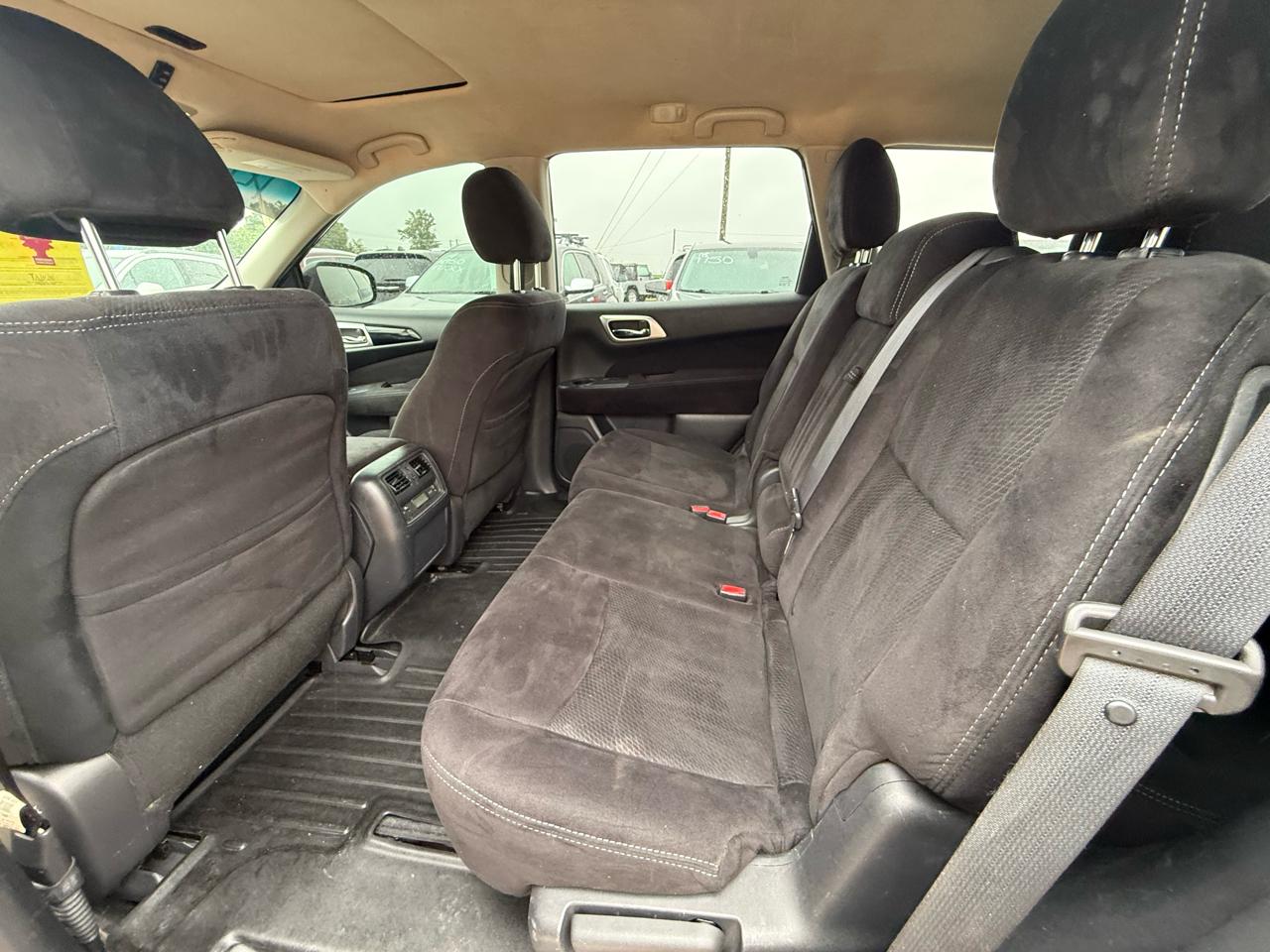 Nissan Pathfinder 4WD 4dr SV 2014